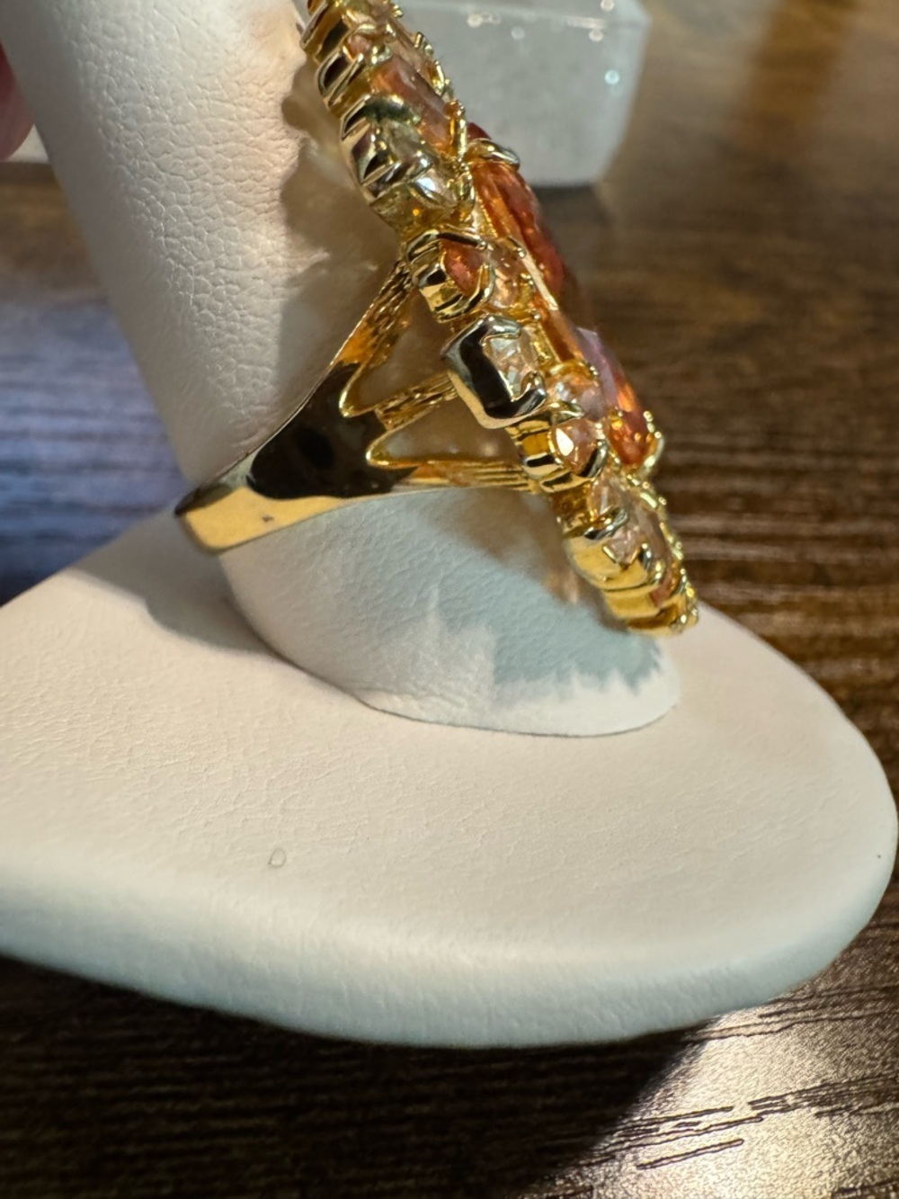 Peach Crystal Statement Cocktail Ring Gold Tone Floral Halo Size 10 - Picture 3 of 6